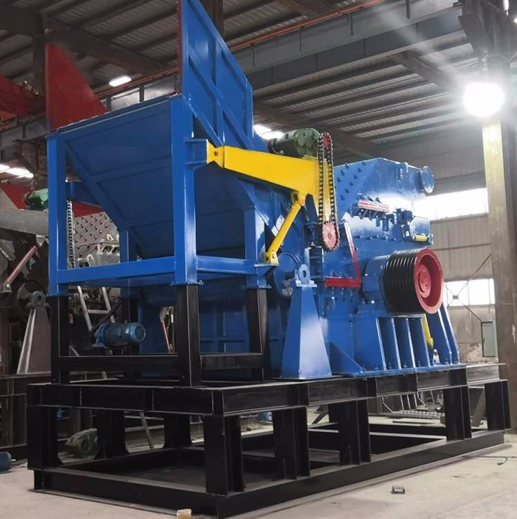 废铁破碎机