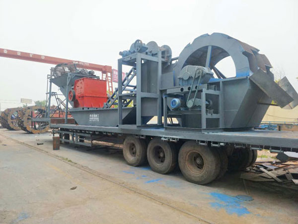 移动破碎机的皮带在运行的时候应及时进行调整